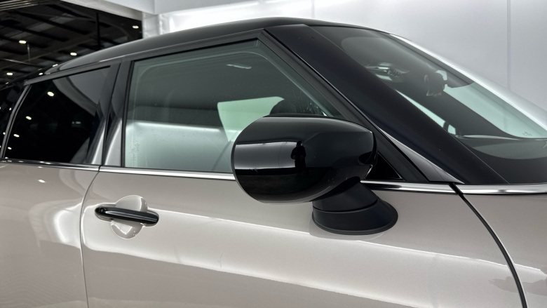 MINI Clubman 2.0 Cooper S Sport 6dr Auto [Comfort Pack] Petrol Estate